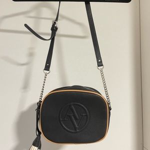 NWOT ADRIENNE VITTADINI BAG
